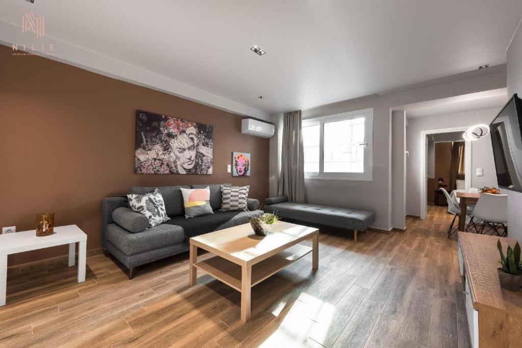 Big Apple Aprts, Nilie Hospitality Mgmt Apartment Thessaloníki Ngoại thất bức ảnh