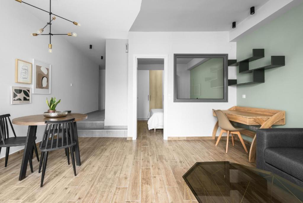 Big Apple Aprts, Nilie Hospitality Mgmt Apartment Thessaloníki Ngoại thất bức ảnh