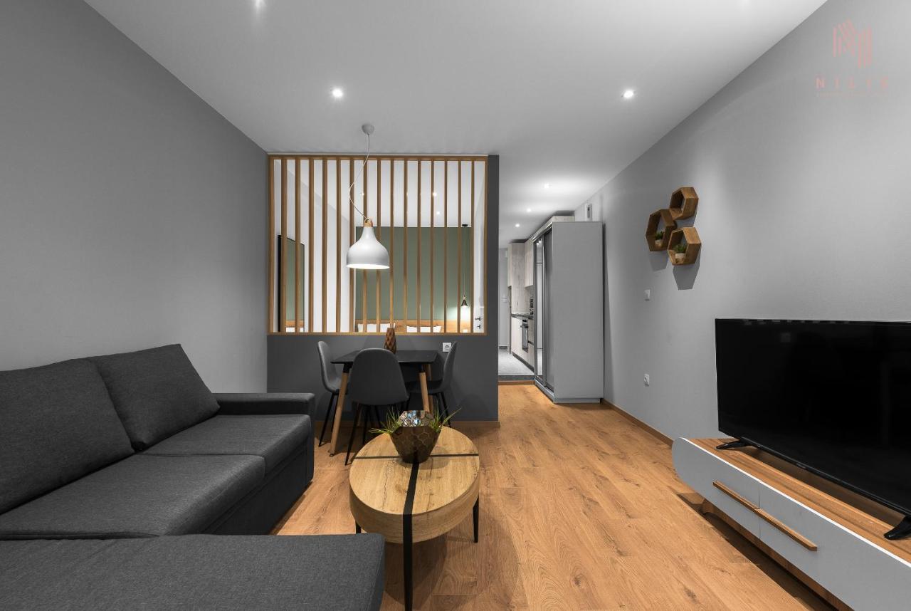 Big Apple Aprts, Nilie Hospitality Mgmt Apartment Thessaloníki Ngoại thất bức ảnh