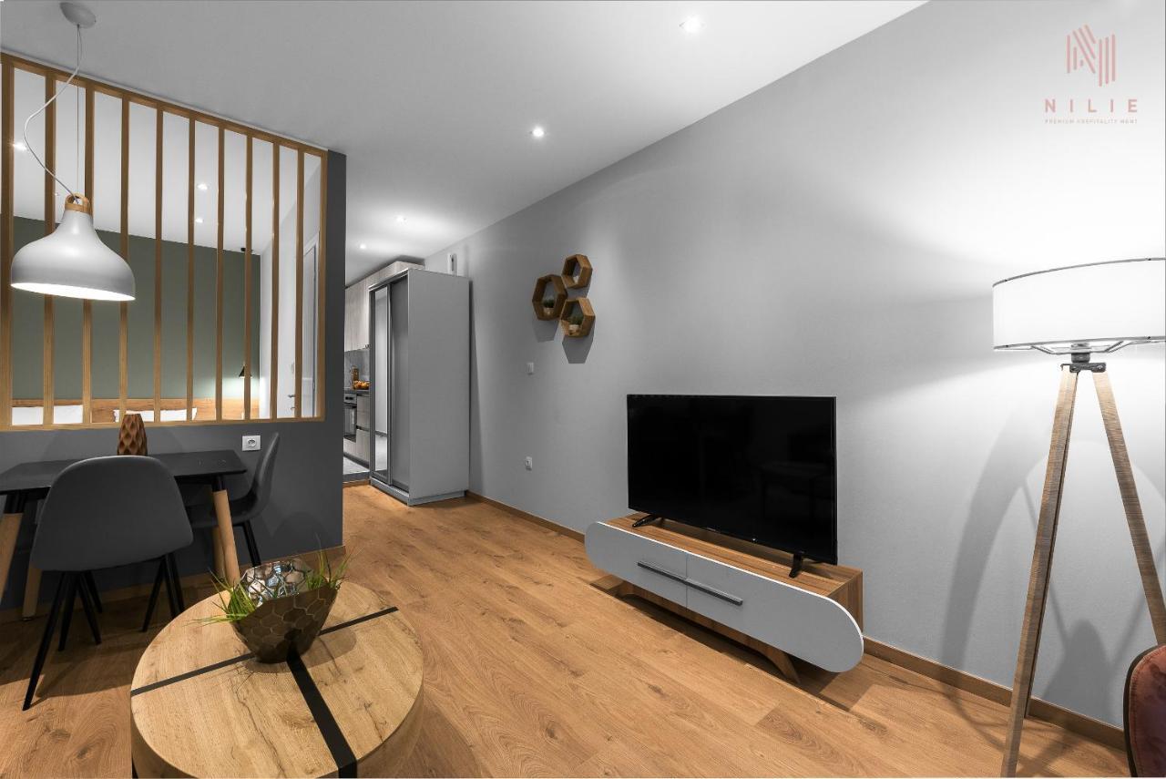 Big Apple Aprts, Nilie Hospitality Mgmt Apartment Thessaloníki Ngoại thất bức ảnh