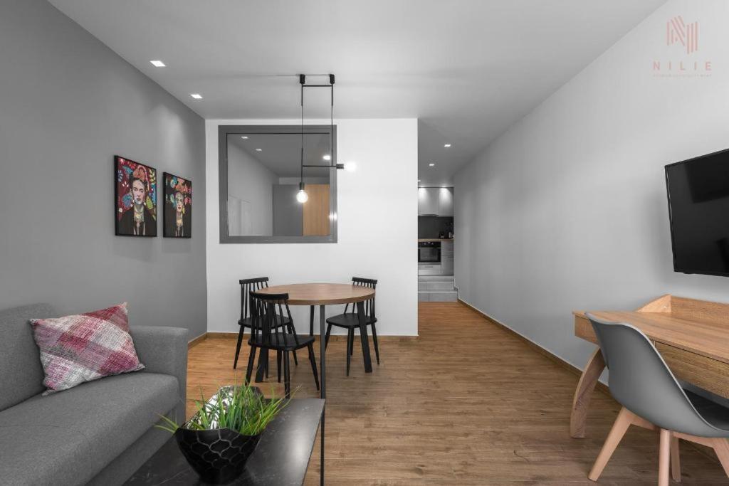 Big Apple Aprts, Nilie Hospitality Mgmt Apartment Thessaloníki Ngoại thất bức ảnh