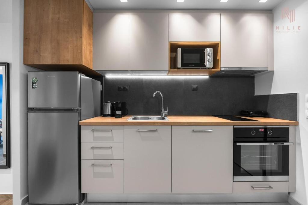 Big Apple Aprts, Nilie Hospitality Mgmt Apartment Thessaloníki Ngoại thất bức ảnh